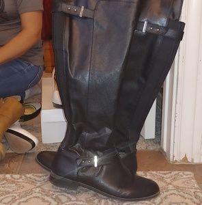 Bar III Boots